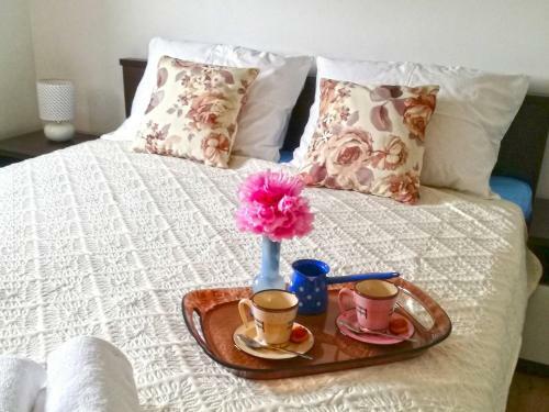 All New Seafront Apartment Yvonne, Sleeps 5