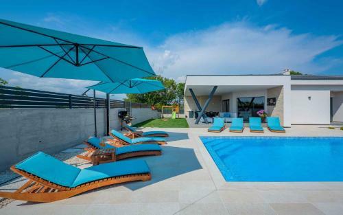 Holiday Home In Mali Vare?ki/istrien 37975