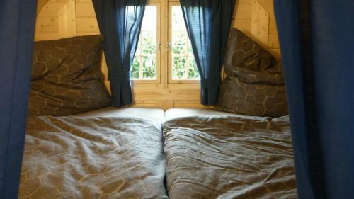 Gem�tliches Schlaffass Am Schwimmteich