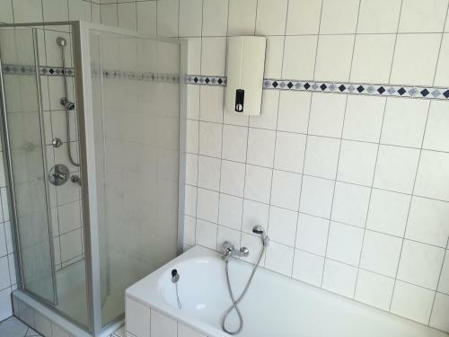 Apartment 28 O M