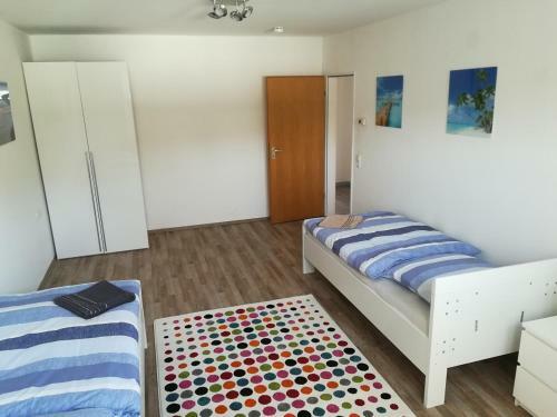 Apartment 28 O M