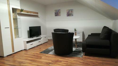 Apartment 28 O M