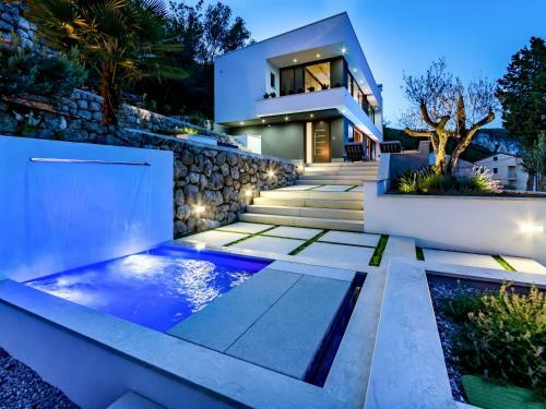 Sky Pool Villa Medveja
