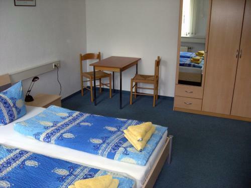 Hostal Pension Savo