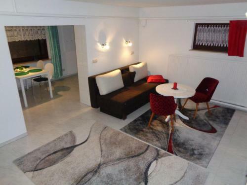 Apartamento Ferienwohnung "am Recknitzhang"