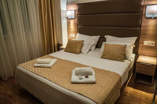 Luxury Apartments White Villa Violeta