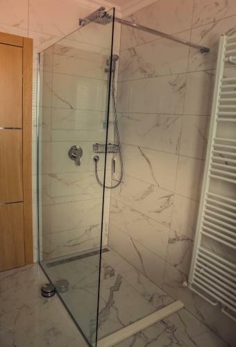 Luxury Apartments White Villa Violeta