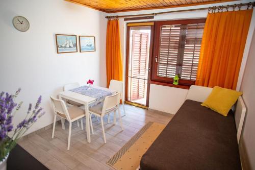 Apartments With A Parking Space Mandre, Pag - 4059
