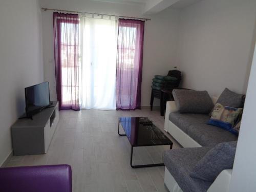 Apartments With A Parking Space Lopar, Rab - 17103