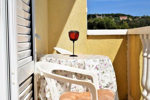 Hostal Apartments And Rooms With Parking Space Lopar, Rab - 19238