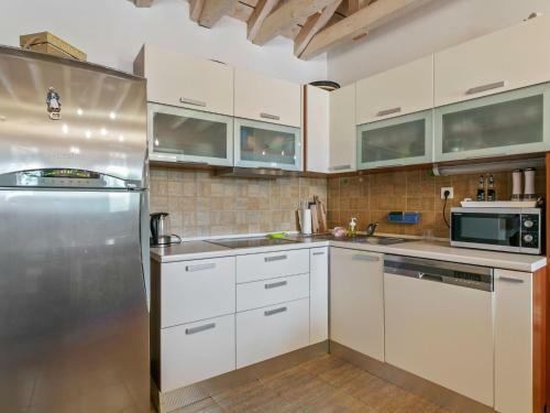 Chic Holiday Home In Marina With Private Swimming Pool