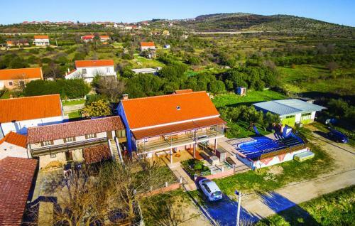 Villa Dandelion
