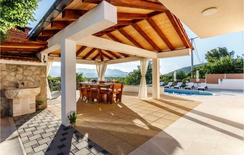 Awesome Home In Nova Sela With 4 Bedrooms