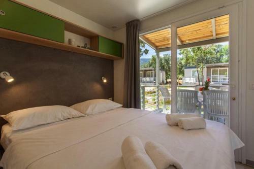 Mobile Homes Camp Lopari, Nerezine