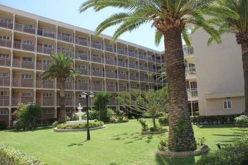 Apartamento C&b Residencial Paradis Playa