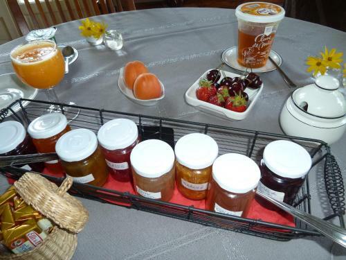 Hostal Chambres D'h�tes Le Saleix