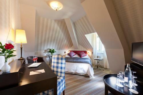 Hotel Chateau De Germigney