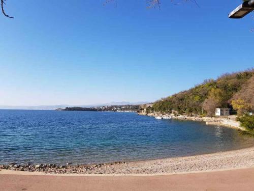 Apartments In Omisalj/insel Krk 39760