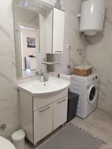 Apartman Oscar Mali Lo?inj