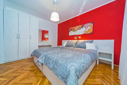 Hostal Apartment Residence Narona