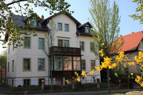 Apartamento Traumhafte Etagenwohnung In G�nderzeitvilla
