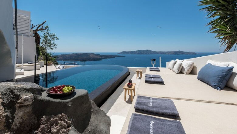 Apartamentos Porto Fira Suites