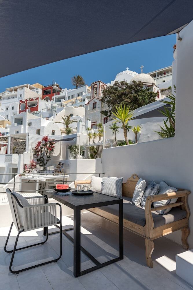 Apartamentos Porto Fira Suites