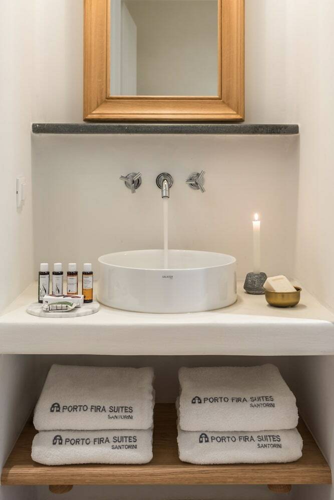 Apartamentos Porto Fira Suites