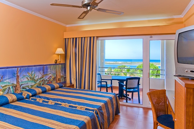 Playacartaya Aquapark & Spa Hotel
