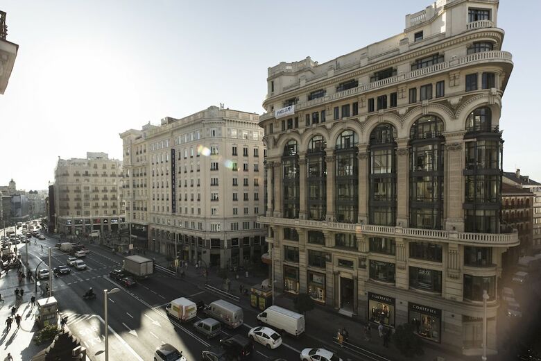 Hotel Petit Palace Triball