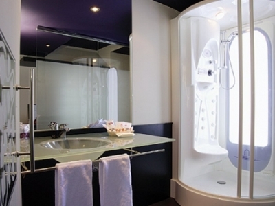 Hotel Petit Palace Triball