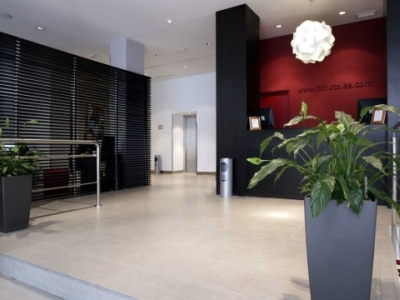 Hotel Petit Palace Triball