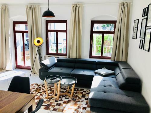 Helles 2 Raum Apartment Mit Eigener Terrasse Dresden Altstadt