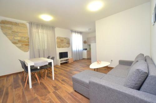 Stella Apartments