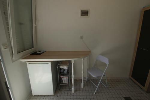 Hostal Tamara, Little Room With Bed, Bathroom, Air Conditiong, Wifi, Parking