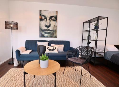 Sunset Apartment: Free Parking + Balcony + Netflix