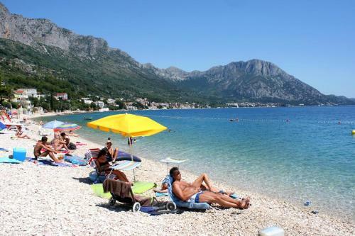 Apartments By The Sea Brist, Makarska - 19330
