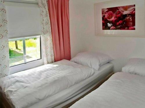 Holiday Home On The Backwaters, L�tow
