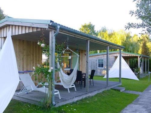 Holiday Home On The Backwaters, L�tow