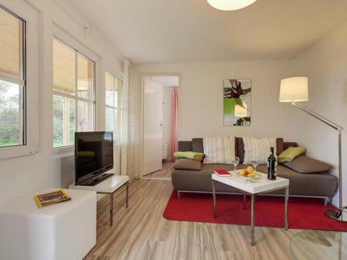 Holiday Home On The Backwaters, L�tow
