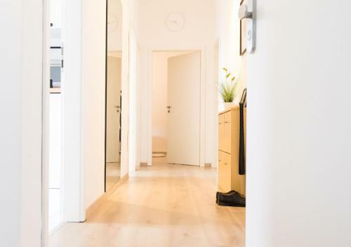 Apartamento - Neu - Gro�e & Gem�tliche 3 Zimmer Wohnung