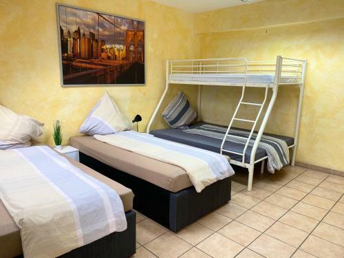 Apartments Rhona I Und II Neunkirchen City