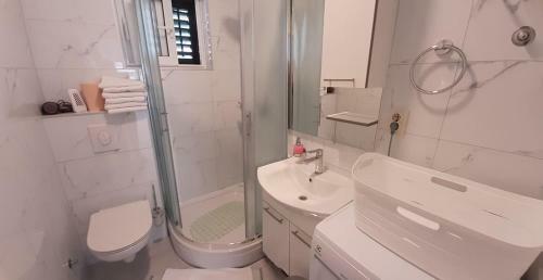 Hostal Apartments Villa Ravli?