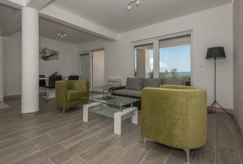 Hostal Apartments Villa Hadria