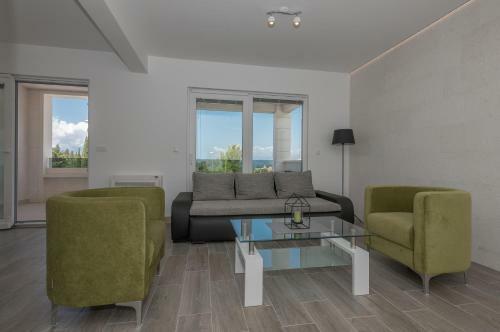 Hostal Apartments Villa Hadria