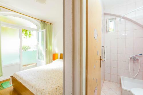 Hostal Green Garden Rooms & Apartments