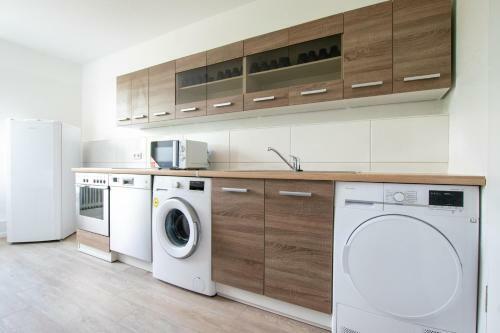 T&k Apartments - 10 Room Apartment - For Big Groups