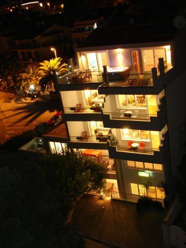 Apartamentos App Lux F