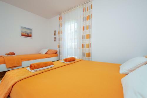 Apartmani Mei? Pirovac