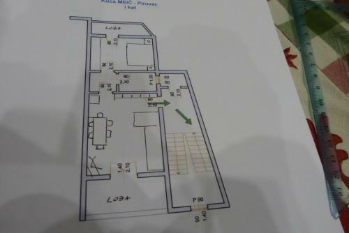 Apartmani Mei? Pirovac